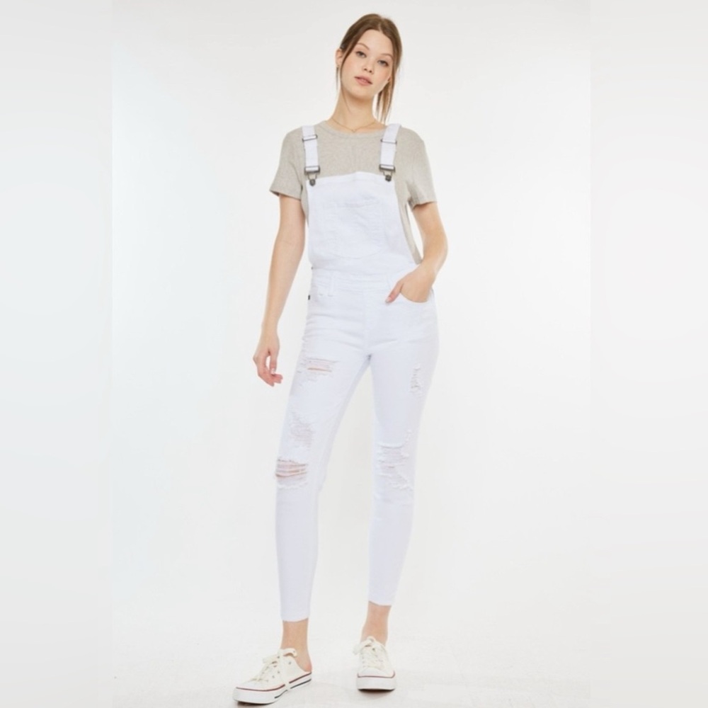 KanCan Minimalist White Distressed Adjustable Stretch Topanga Overalls Size Med